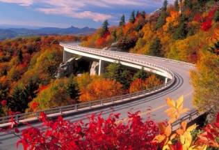 Blue_Ridge_Parkway_Motorcycle_Tour